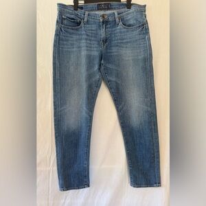 Lucky Brand Women’s Faded Blue Slim Straight Jeans